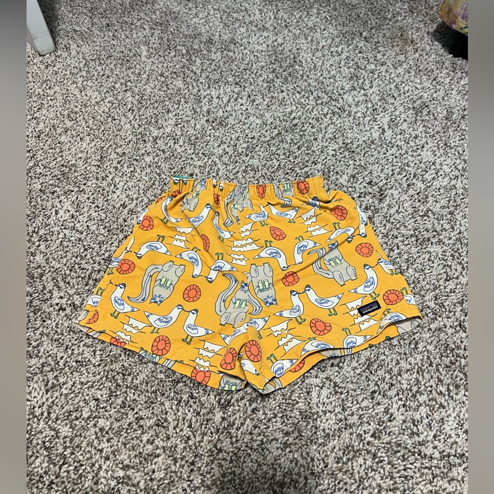 Adorable Patagonia “baggie” short